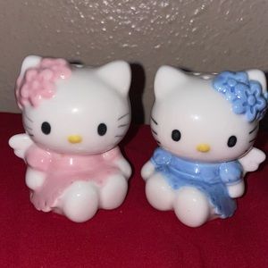 Vintage 2000 Sanrio Kitchen Hello Kitty Angels Porcelain Salt and Pepper Shakers